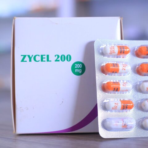 Zycel 200 mg Capsule